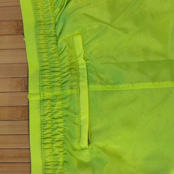 Nike Running Shorts Clash Tempo Layered, Atomic Green, Atmosphere, NEW, Sz Large - Picture 7 of 8